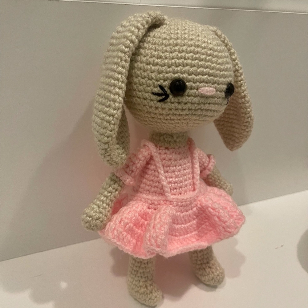 Beatrice and Benjamin Bunny - Handmade Amigurumi crochet 🧶 - Picture 5 of 9